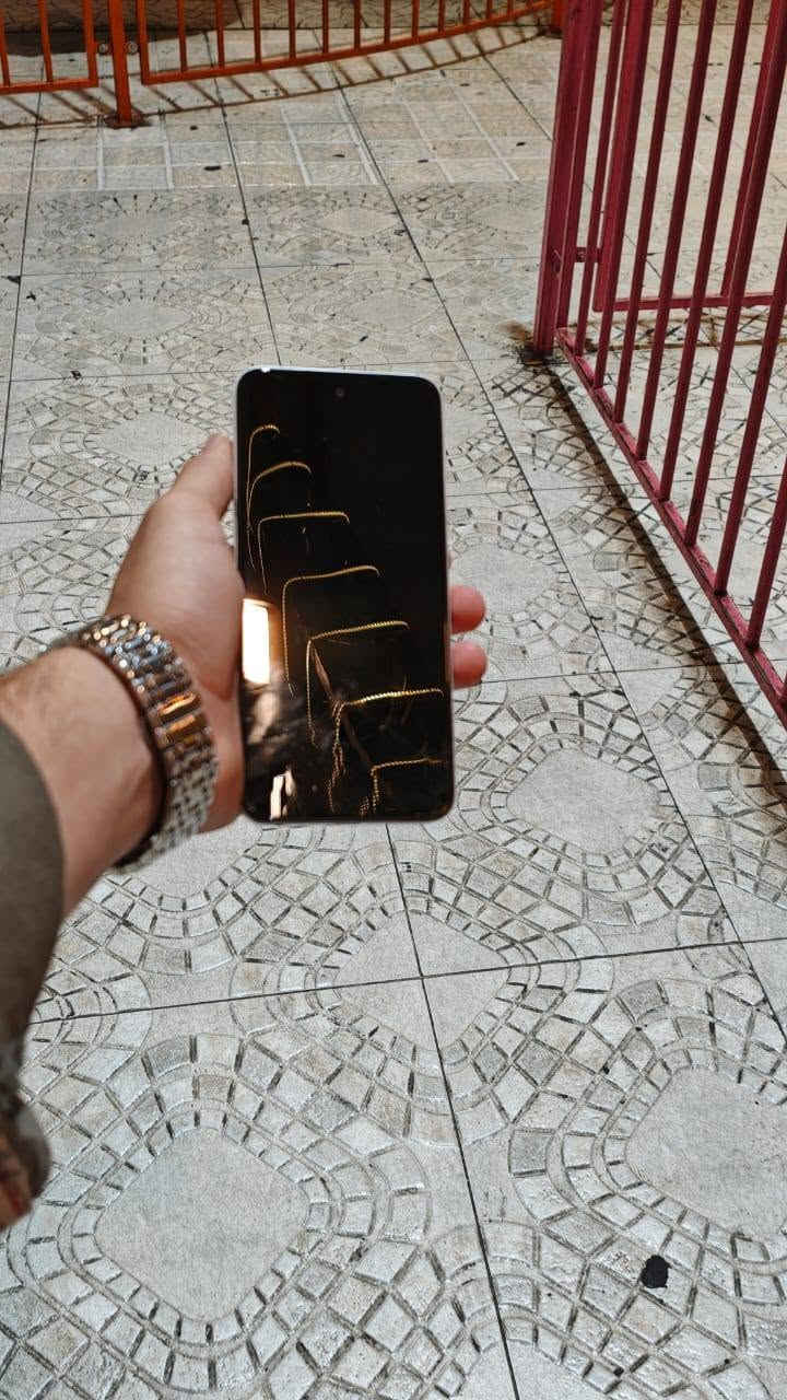 📱 للبيع Tecno Spark Go 1
🔹 الموديل: Tecno Spark Go 1

🔹 اللون: أبيض

🔹 الشاشة: 6.67 إنج HD+ بمعدل تحديث 120Hz

🔹 المعالج: Unisoc T615

🔹 الذاكرة: (64.   + رام 3+3 )

🔹 الكاميرا الخلفية: 13 ميغابكسل

🔹 الكاميرا الأمامية: 8 ميغابكسل

🔹 البطارية: 5000mAh تدوم ليوم كامل

🔹 الشحن: سريع 15W بمنفذ Type-C

🔹 الأمان: بصمة جانبية + فتح القفل بالوجه

🔹 الصوت: سماعات ستيريو مزدوجة

🔹 النظام: Android 14 Go Edition

🔹 الحالة: نظيف جداً وخالي من المشاكل 

ملاحضه بيه فطور (كسر) بسيط بالجام فقط وما مأثر لا على اللمس ولا على الاستخدام. جام مو شاشه ويتبدل 7

📦 محتويات الجهاز: ( وياه كارتون وكفر )

💰 السعر: (100) الجديد ب 160هس 

📞 للتواصل: خاص 

✨ جهاز اقتصادي ممتاز للاستخدام اليومي، بطارية قوية وشاشة سلسة 120Hz، مناسب للدراسة والتواصل والألعاب الخفيفة.


**إذا كنت صاحب هذا الإعلان وتريد حذفه لأي سبب، رجاءا أرسل رسالة إلى الدعم الفني**