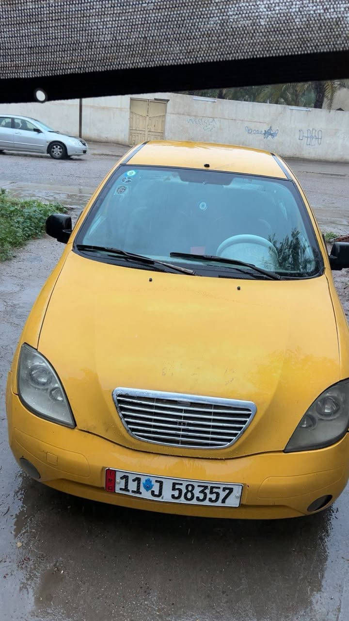 السلام عليكم طيبه 2015للبيع السياره شواصيها بلاديه مابيه صبغ نضيفه رقم انكليزي مصفره هيئه وضربه السعر 35وبيها مجال عنوان بغداد السيديه ***********
