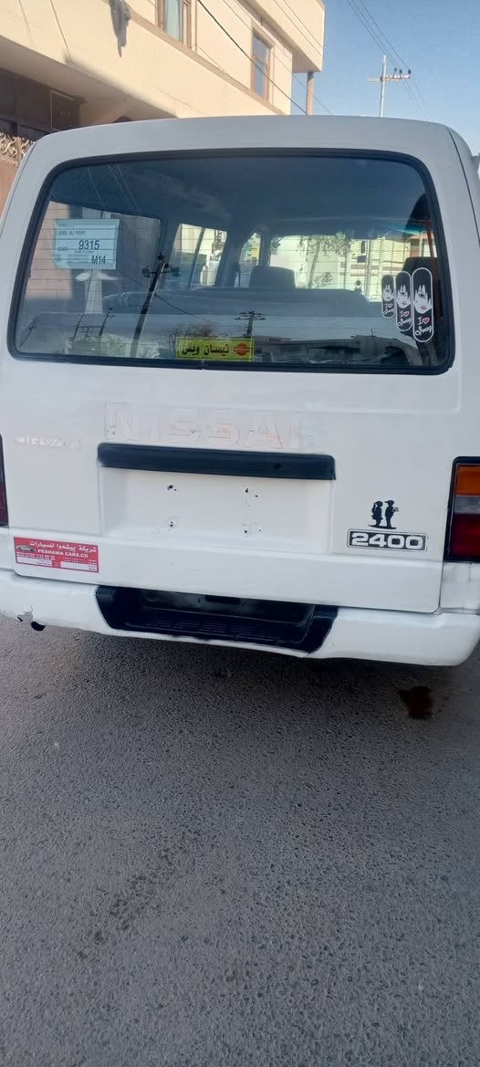 نیسان ۲۰۰۰ بۆ فرۆشتن ***********
