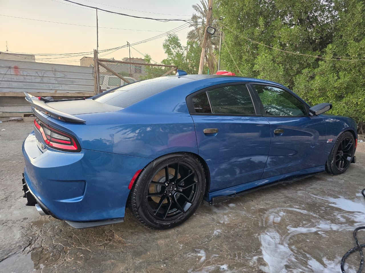 جارجر SRT محرك 6400 مديل 2022 سياره جديده بمعنه لكلمه سياره بعدها بريحت شركه سياره بدون حادث بدون اي شي فقط كلير امريكه بدون اي معجون 3 قطع كلير فقط سياره ماشيه 37 الف سياره ع لبلاد ما ملعوب بيها ابد سياره احله من صور بهواي ***********
