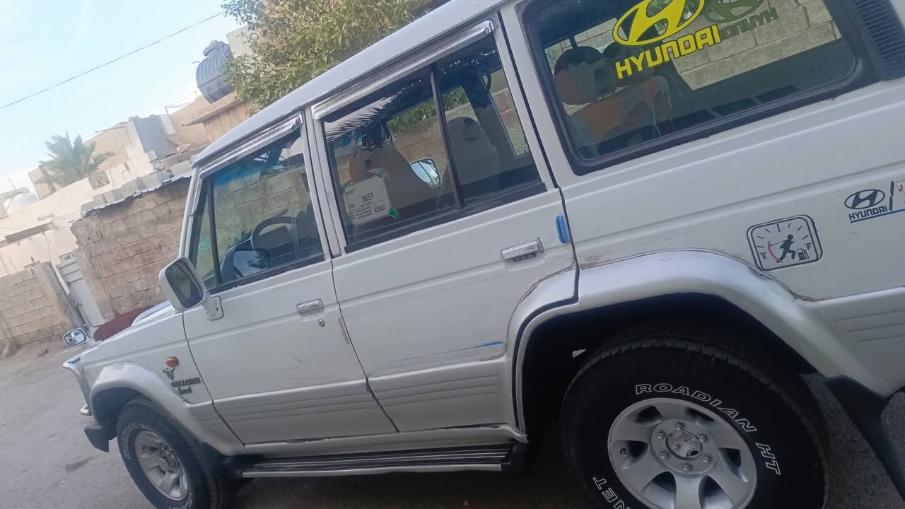 السلام عليكم كالوبر موديل 1996محرك بازين كير عادي رقم بغداد مشروع وطني سنويه 29 مال جناي كامله تخم تأير جديد العنوان ديالى بلدروز السعر 55وبيه مجال قليل الرقم /***********
