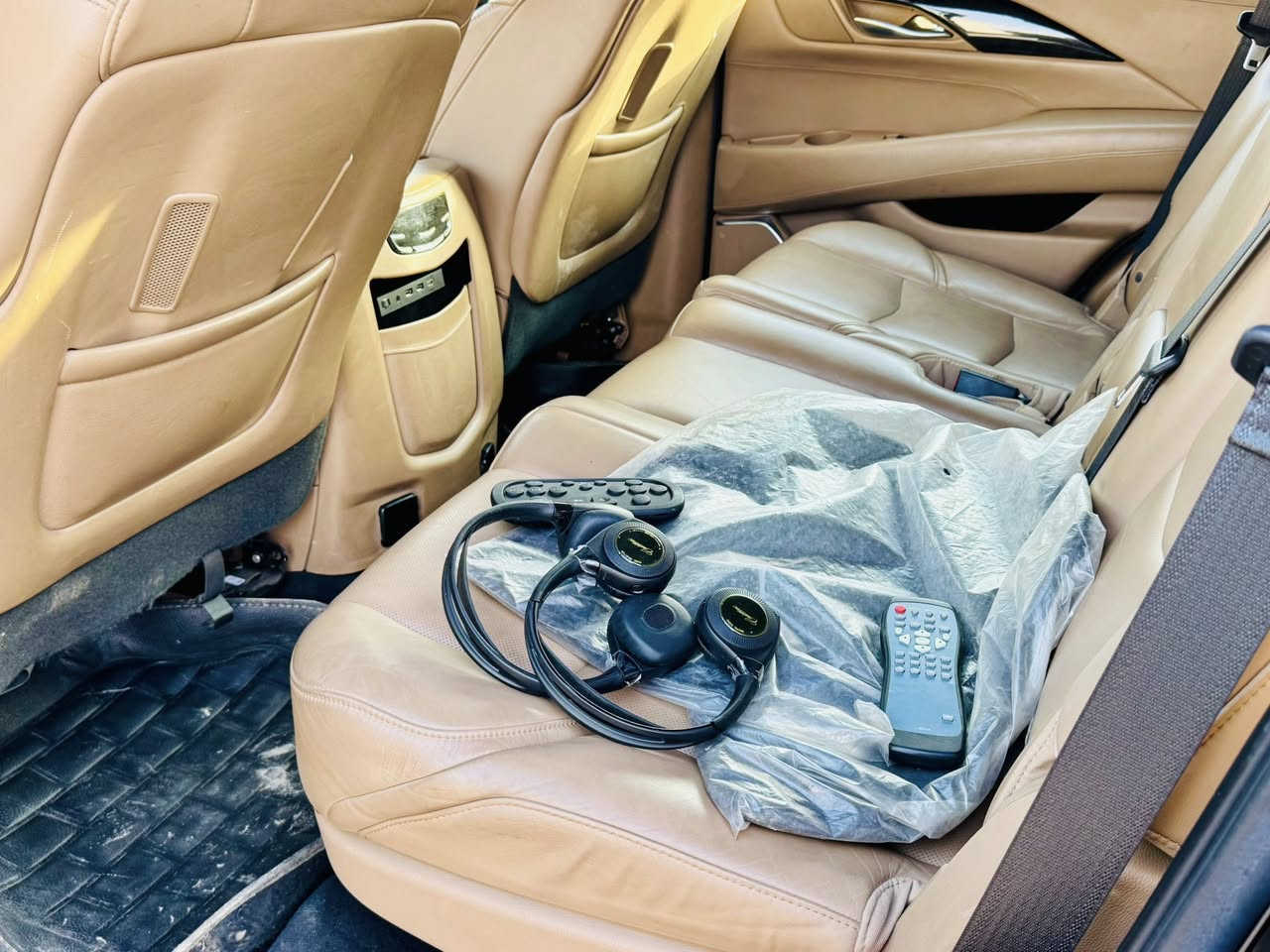 كادلاك ٢٠١٨ منصور پلاتنيوم
ماشيه ٨٢ الف 

گير محرك ما مفتوح بشرط

كامل غراض شركه موجوده

كفاله عامه بدون صبغ

رقم سليمانيه بسمي

مكان سياره سليمانيه شارع ٦٠

هاتف:***********
