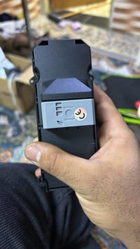 متوفر قطعتين الي يريد 30 الف مع التوصيل 07713816424