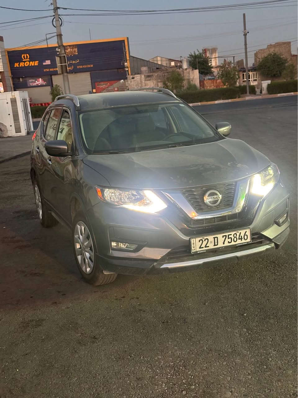 نيسان رووگ ٢٠١٩ نفتي فول به س سلايت بسمه نيه ده بل اكسل كوشن هيتر ئاوينه كاره با شاشه رادار حساس زور ماسه فاتي تر ٢ پارچه صبوغ جاملغي پشته وه ده رگاي بشته وه بي ايرباگ بي داخل يه ك دينار مه سروفي نيه ساردو ته زره ي نيه قوبي نيه هه موشتي نويه ١٣٩ مجالكي برايانه *********** أربيل, العراق
