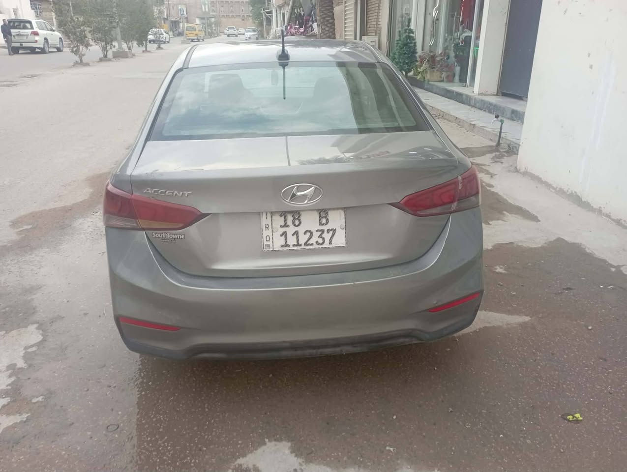 السلام عليكم اكسنت ٢٠٢١ رقم بابل انكليزي سنوية جديدة حادثها فقط بنيد السيارة جدا نظيفة كير محرك صدر تخم تاير جديد دواخل جديدة السعر ١٢٠ الشراي يتصل ***********  *********** مكاني بابل المحاويل
