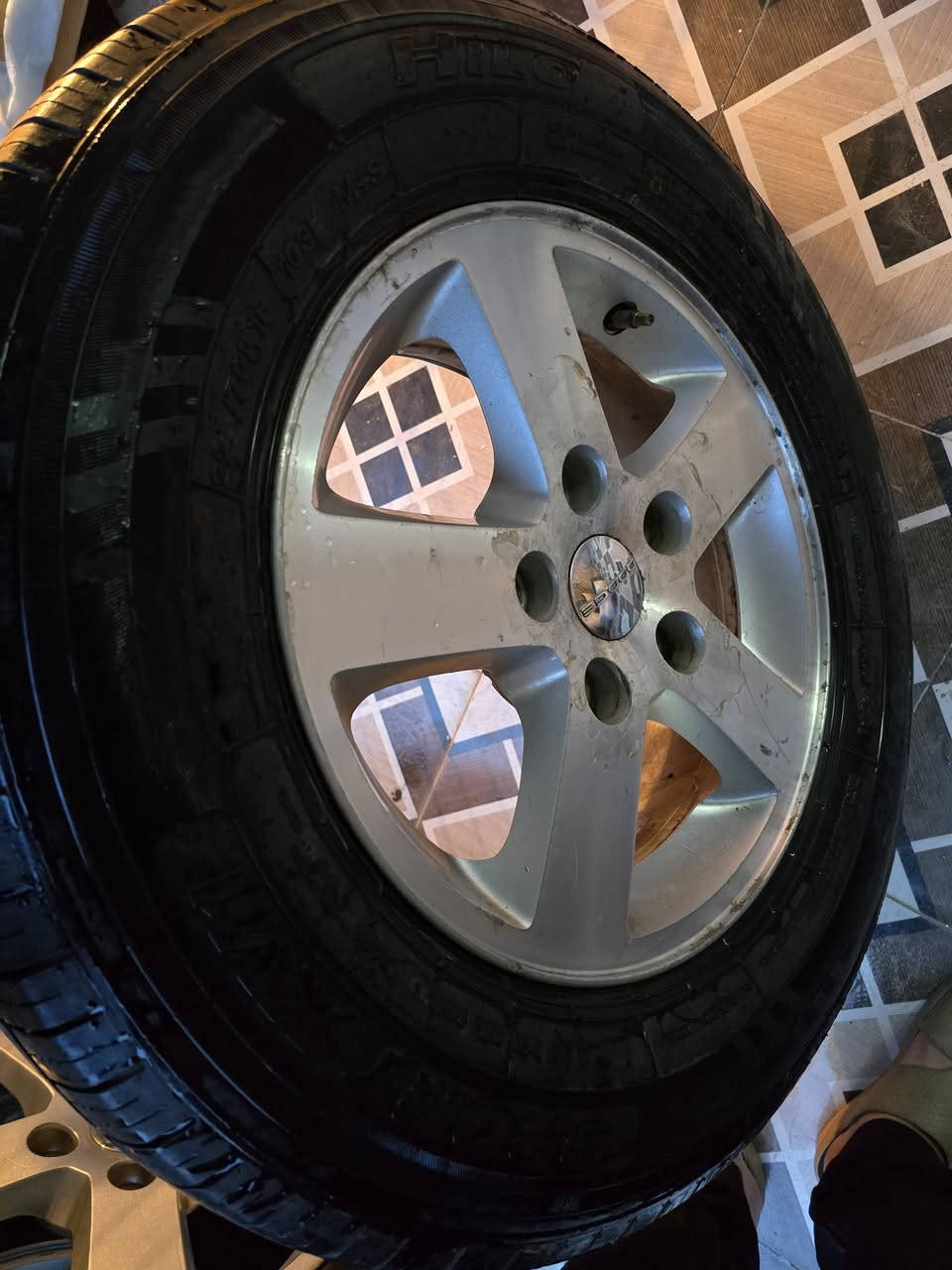 السلام عليكم
طخم ويل كب كامل حجمه 16 نظيف جدا السعر ٢٥٠ ألف دينار للاستفسار ***********
