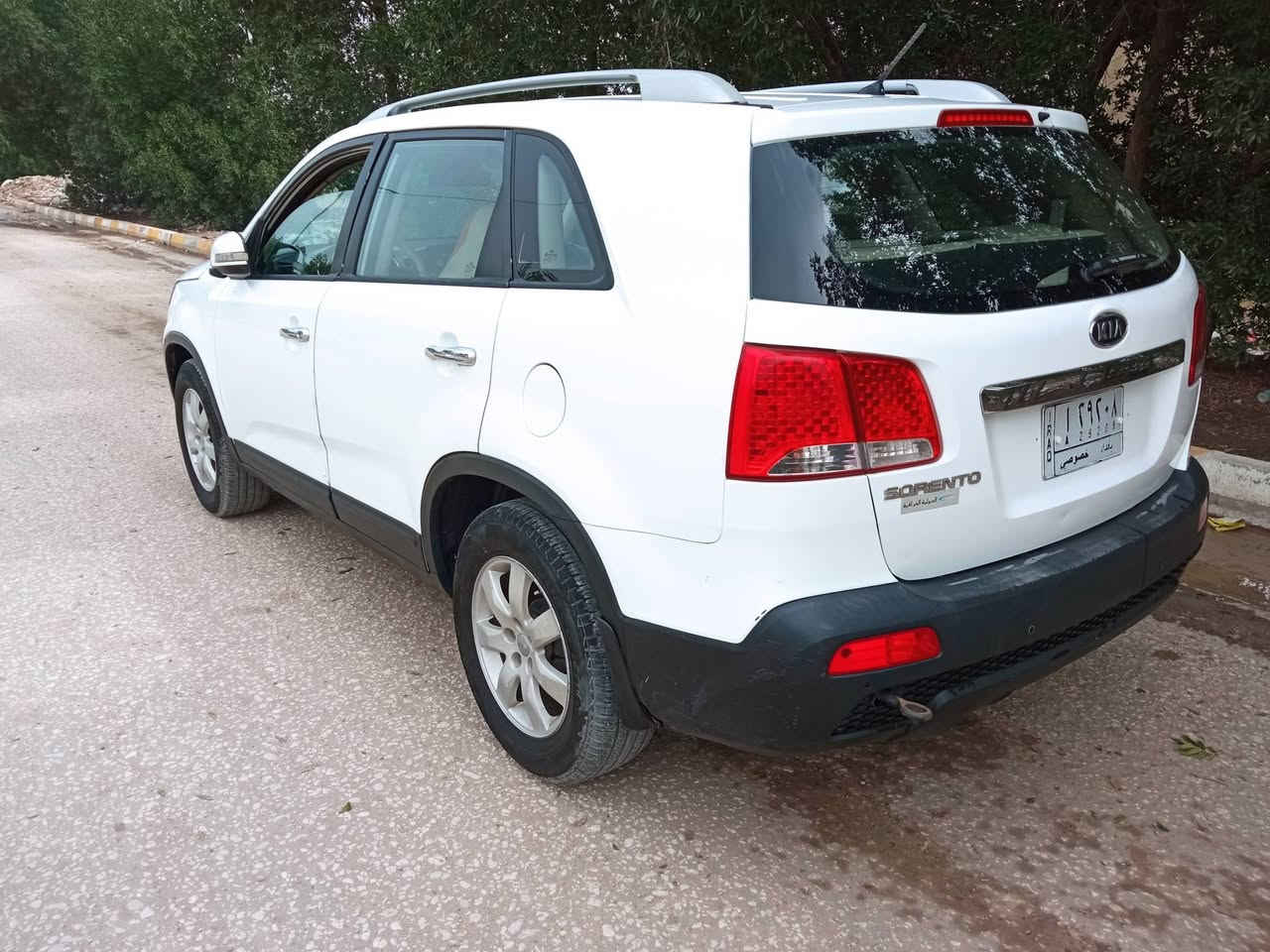 كيا سورناتو
سعر 129وبيها مجال الرقم ***********
خليجي 2013
ماشي150رقم بغداد 
مكيه 2400دوش
7راكاب 
كير محرك حداديه تخم تايرمكفولات 
تبريد تتفاء مكفولات 
بيها صبخ3قطع بدون ضرب
