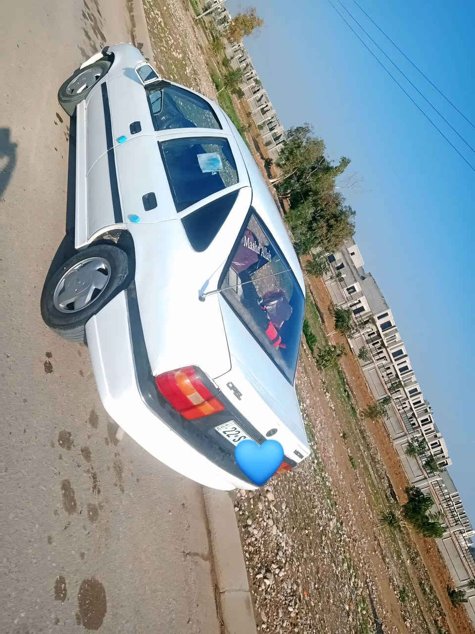 سلام عليكم اوبل فكترا للبيع موديل 1994رقم اربيل بسمي سنويه جديده مكينه20  وكير قبل شهر امبدلهن بلكارتون مصبوغه عام لجماليه سعرها 42ورقه. وبيه مجال  مكان السياره ب كلار رقم الهاتف ***********
