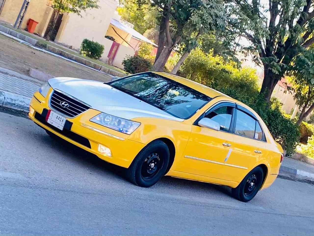 السلام عليكم للبيع هونداي سوناتا مديل 2009 وارد كوري مكفوله كفاله عامه من ضربه وتبديل موصفات حساسات تحكم شاشه مكينه 2000 دوش خط واحد رقم نكليزي باقي على لاستلام سنويه ما صاقطه مصفره هيه وغرمات السياره جديده حيل وجاهزه واي نقص مابيه كير مكينة مكفولات حداديه تخم تاير تدفه تبريد ثلج السعر 98 لاستفسار اكثر لاتصال على الرقم *********** مكان السيارة كربلاء مكلف بل نشر كربلاء, العراق
