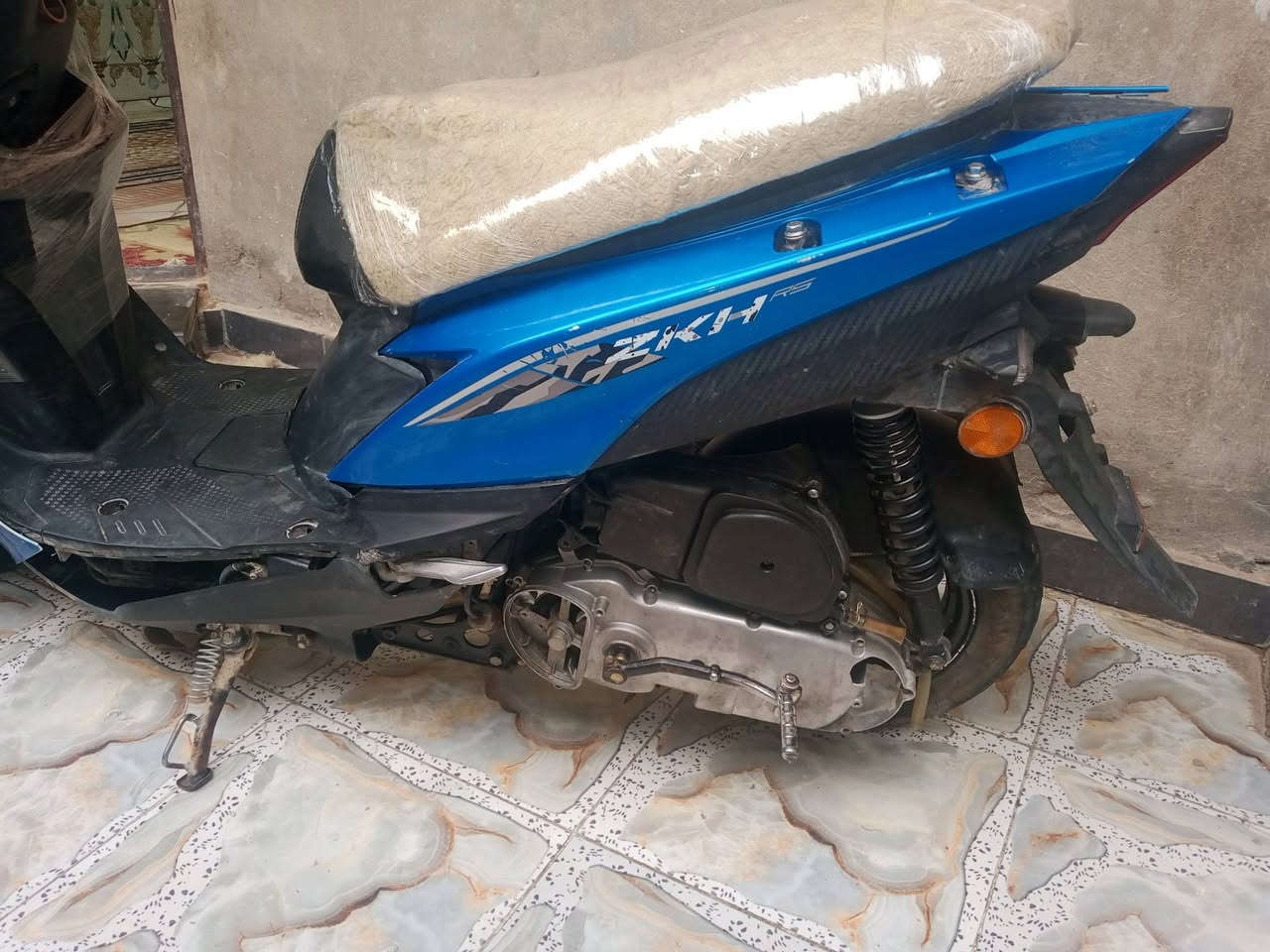 كربلاء للبيع هاي دراجه 
السعر 350 وبيها مجال 
***********
