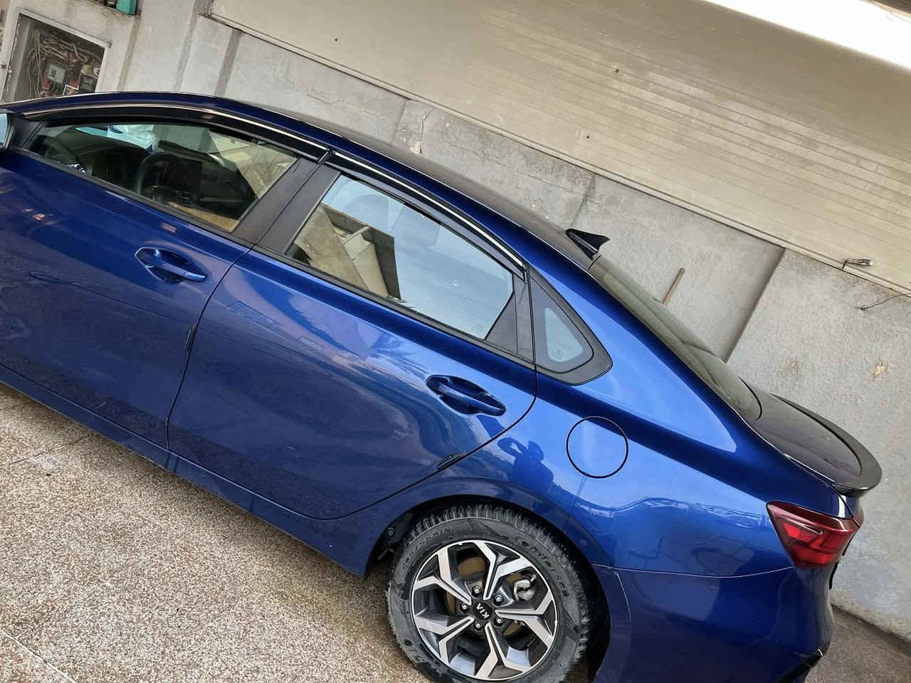 السلام عليكم فورتي ٢٠١٩ ب اسمي ماشيه٣٣محرك 2000دوش ضررها موضح جاملغ خلفي وشويه من الجنطة وبيها رصعه صغيره بالباب وخدوش رايدها ب125وبيها مجال مكاني حلة
واتساب ***********
