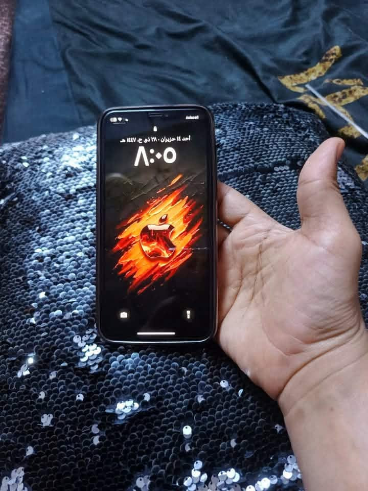 اكس إس ماكس256 بطاريه100 مستبدل اصلي شحن يوم كامل
فقط بطاريه مستبدل وبصمته متوقفه باقي كله شغال و ع فحص تفحص لحد ماتمل 
النضافه مفوله 
وكله شغال
قطعه مرتبه وماتتفوت
الون الأسود ودبل شريحه خطين 
كله شغال الجهاز كامرات✅سيمكرت✅
اتصال✅واي فاي✅ 
مابي مشكله شغال كله 
  مكاني بغداد مدينه الصدر توصيل ماعندي السعر190وبي مجال بسيط كلش يرهم مراوس ويرهم بيع 
***********
