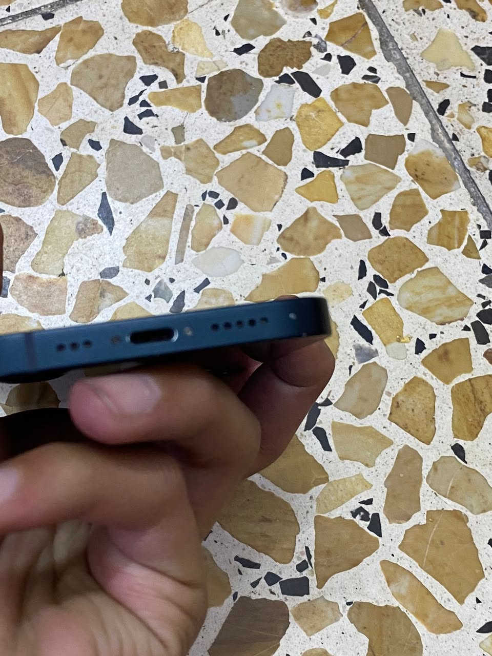 سلام عليكم
ايفون 13 عادي نيلي 

ذاكره 128

بطاريه 90

جهاز كلشي شغال بي✅

جهاز ما طاب صيانه ابد و نظيف ❤️

سعر 430 و بي مجال 🔥

للتواصل /***********

المكان/بغداد❤️✨
