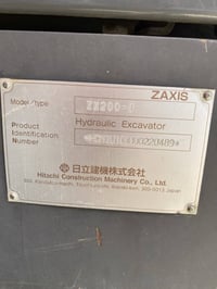 للبيع حفاره زت ثري حجم 200موديل 13 معلايه 19 مو زلزاليه مسسه كماشه وكا...