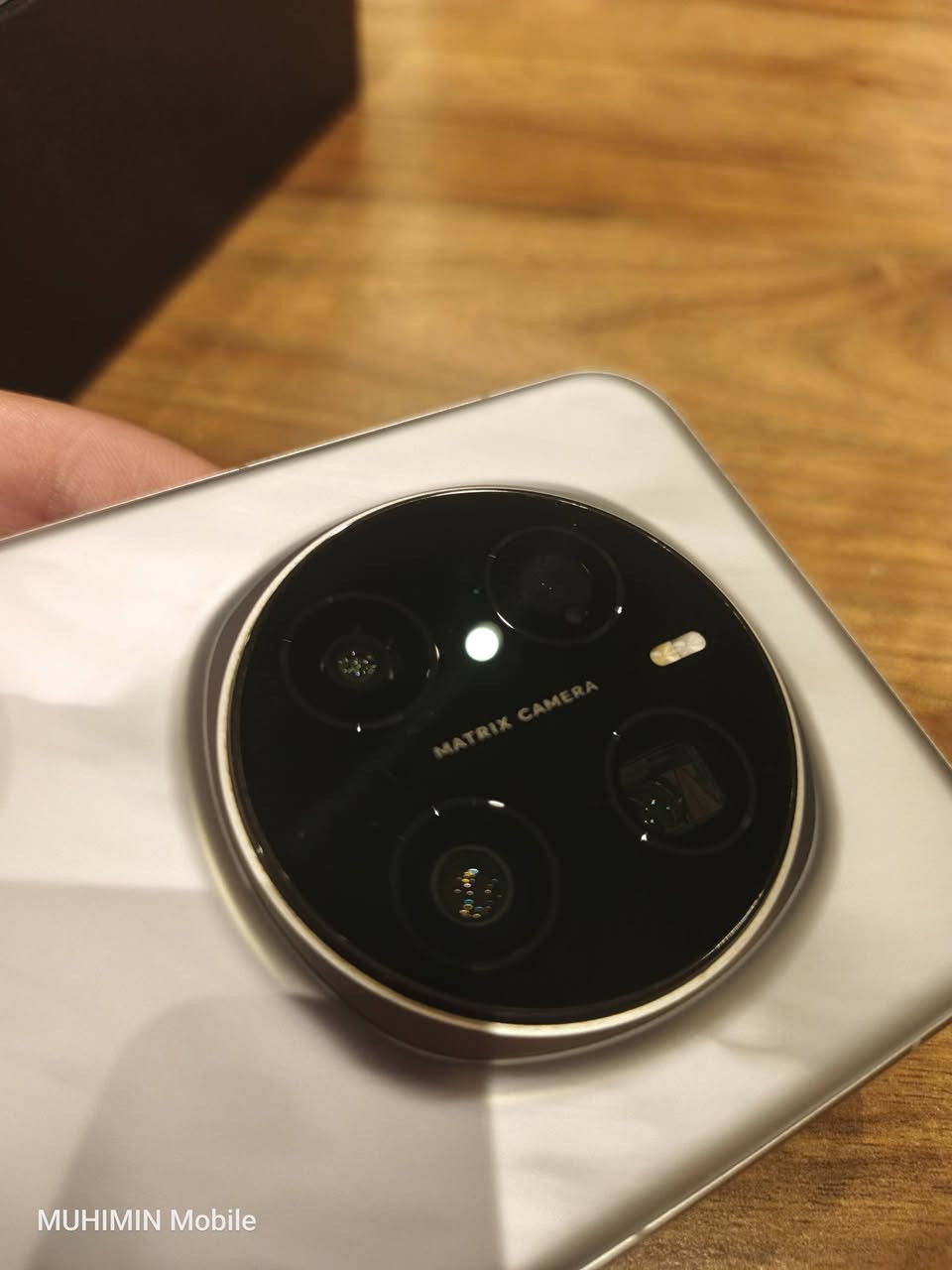 السلام عليكم
توفر هونر ماجك 7 برو نسخة ضوء القمر المميزة ذاكرة 512 نظافه 100 بي فقط خدوش بسيطه بالشاشه مثل ما موضح بالصور كامل ملحقات
السعر 850 الف
العنوان بغداد الدورة ابو طيارة
يوجد توصيل
***********
