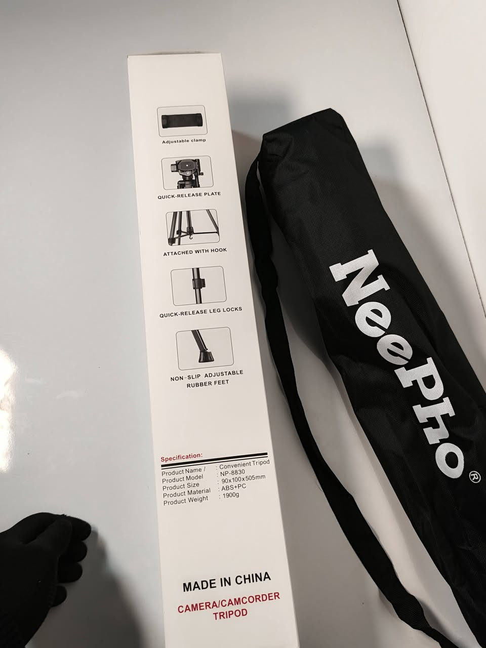 ترايبود ثلاثي احترافي Neckfo NP-8830 – خفيف، متين، وسهل الحمل
📷 مثالي للكاميرات والموبايل 

✅ أرجل ألمنيوم بثلاثة مقاطع مع دعامة لثبات قوي
✅ عمود رفع مسنن (Geared Elevator) للتحكم الدقيق بالارتفاع
✅ لوحة سريعة الفك بمسمار ¼ بوصة لتركيب الكاميرا بسرعة
✅ أقفال سريعة للأرجل (Quick-Release Leg Locks) لسهولة الضبط
✅ أقدام مطاطية قابلة للتعديم مانعة للانزلاق
✅ خطاف لتعليق الأوزان وزيادة الثبات
✅ خفيف الوزن (1900g) ومتين (مصنوع من ABS+PC)
✅ يمتد حتى 155cm ويُطوى لطول 54cm – سهل النقل والتخزين
✅ يأتي مع حقيبة حمل 

📲 لمعرفة السعر علق بكلمة سعر وسيتم إرسالة السعر الك 😍

🚚 موجود توصيل لكل محافظات العراق 🇮🇶
📲 للطلب والاستفسار راسلونه على الواتساب:
📞 ***********

#ترابويد #تصوير_احترافي #معدات_تصوير #Neckfo #العراق #كاميرا #فيديو
