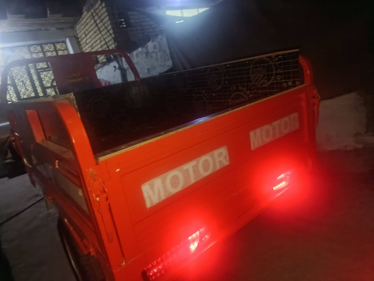 سلام عليكم ستوتة للبيع مديل 2025ستوتة مكفولة وجديدة
وبدي خشب مغلف وستوتة جاهزة من كلشي السعر 2300وبيهة مجال للطيبين العنوان بغداد حي النصر رقم الهاتف ***********
