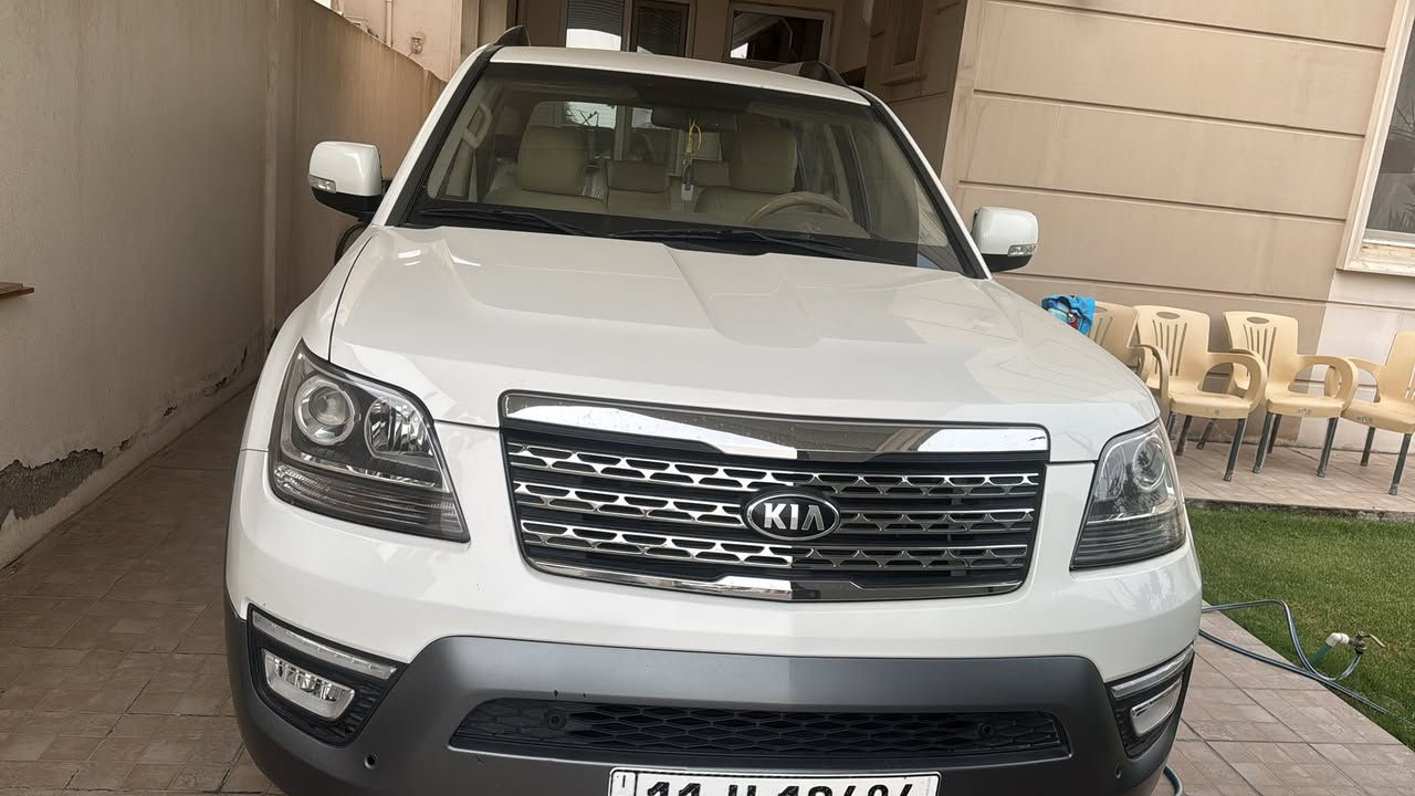 كيا موهافي موديل 2019 استيراد الشركة الدولية رقم جديد ماشية 64 الف قابل للزيادة المواصفات استندر كرسي السائق كهربائي  فيها ضربة بسيطة في الدعامية جهةٍ السائق مع تعديل بسيط في الجاملغ الامامي مع المازدة وايضا الجاملغ الخلفي جهة السائق موضح في الصورة  الباقي مكفولة  الاتصال على رقم ***********
