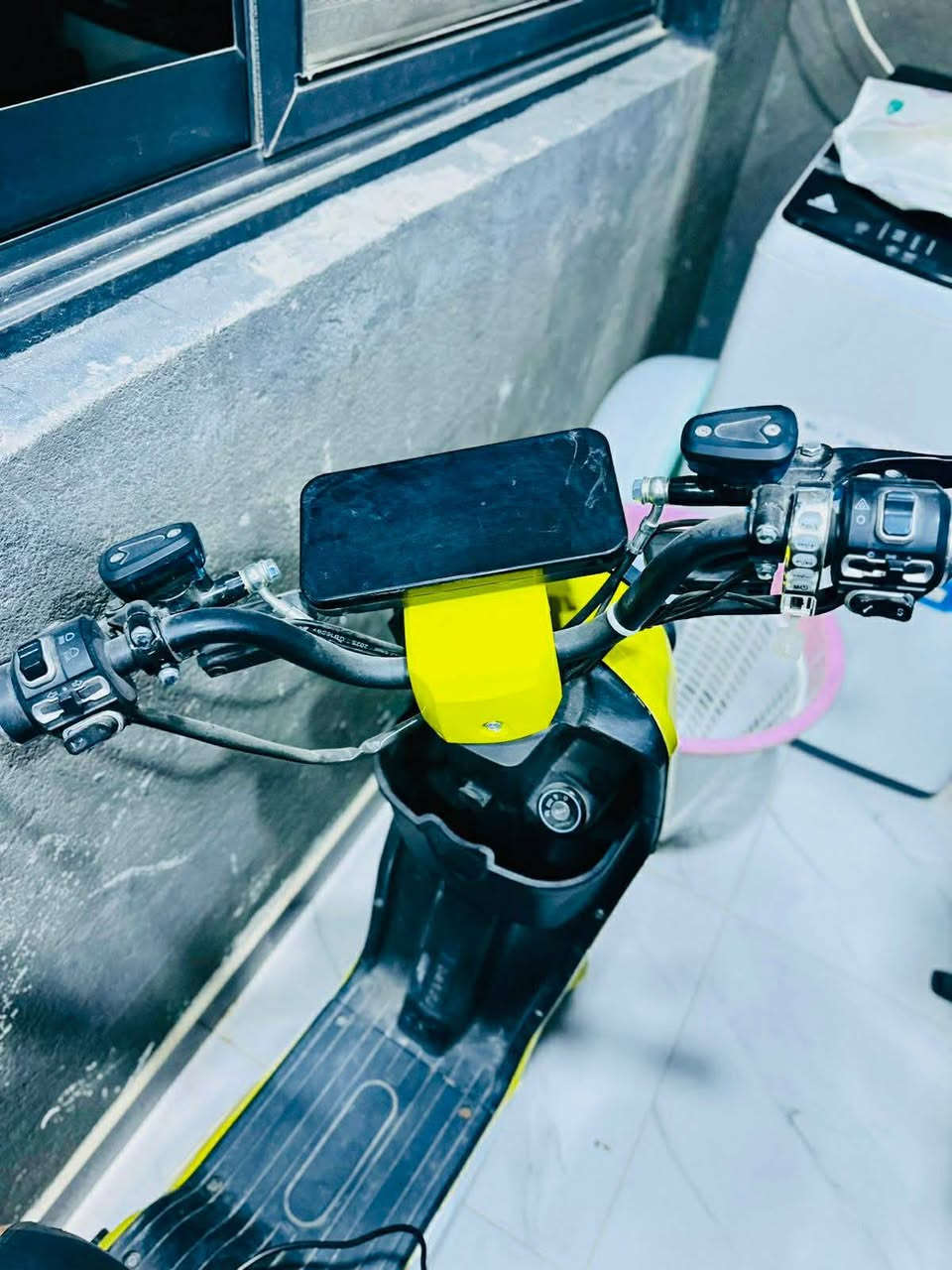 سلام عليكم البيع r9
دراجة شحن وكاملة السعر خاص مكاني الرميثة 
دراجة استخدام شهر فقط


**إذا كنت صاحب هذا الإعلان وتريد حذفه لأي سبب، رجاءا أرسل رسالة إلى الدعم الفني**