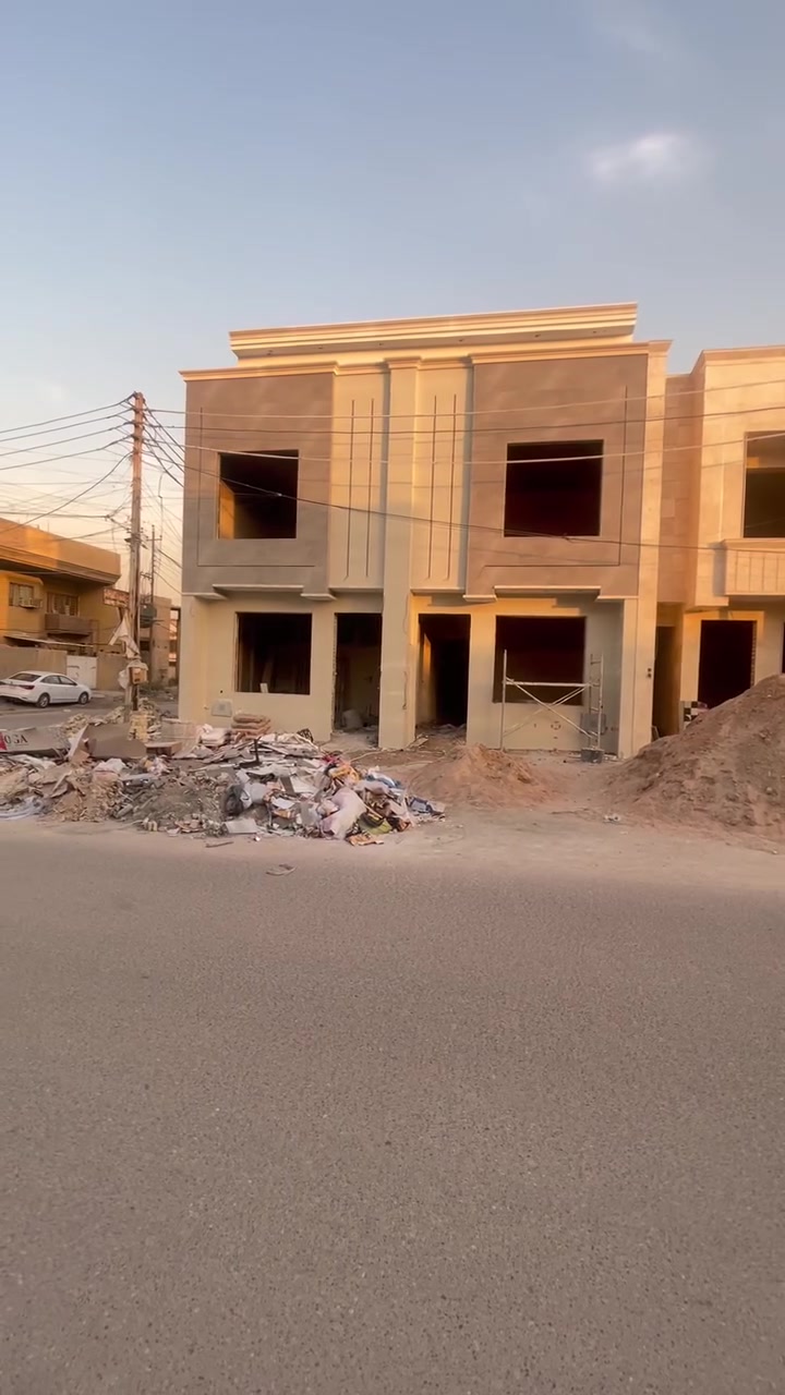 مشتملات للبيع مساحه 50 متر في منطقة ضباط حي الحسين. قرب مجمع النسم. في حي الجهاد. 

لاتصال سيف ابو يزن 

***********

***********

مراجعه مكتب السلام الهندسيي مجاور الجمعيه الاستهلاكيه مقابل اسواق السفير الضباط شارع العام حي الجهاد
