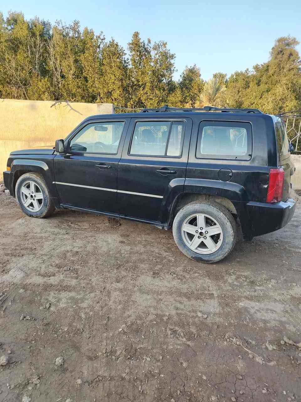 جيب باتريوت موديل 2007 للبيع رقم بغداد السعر ٦٥ مكان ديوانيه ***********
