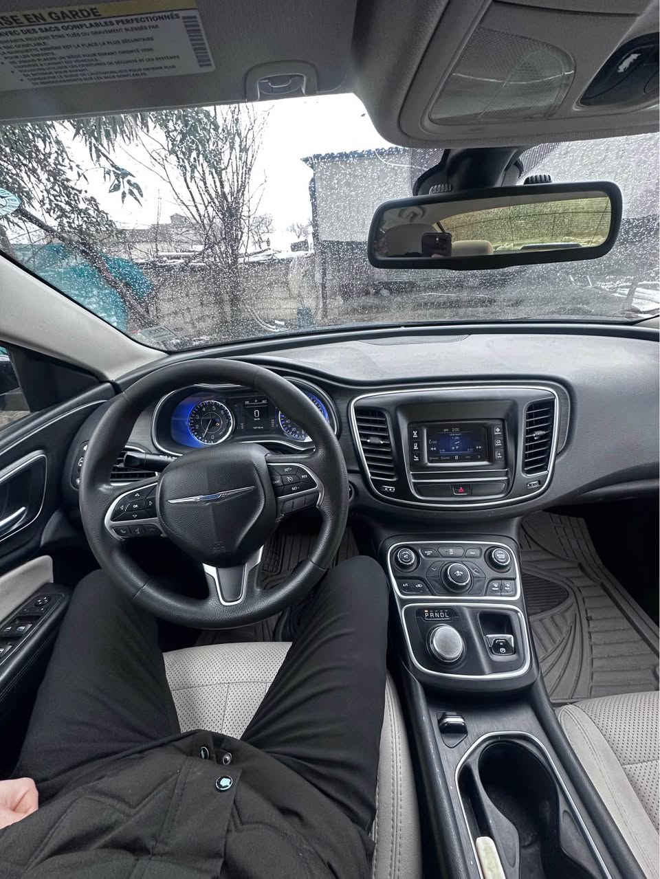 c200كلايسلر
مودئل :2015 :گئرو مكينه بشةرت مةكينه 2,4 
2 قتعة ونيف سبخ لاي سايقي بئ دوگمه و بئ پةرةشوت سينگ وپشت كبس گئچ وباما 9 گئر  شاشه :كاميره :حساس :تحديس سرعه : گئرماوس : برئك لمس : سعر 112 مجال. 8$ وةرقه غورامة يئل سةر.   رقم موبايل (***********) دهوك, العراق
