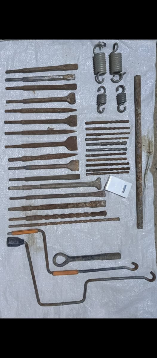 العنوان بغداد جسر ديالى القديم بالعريفيه
*********** أبو محمد
