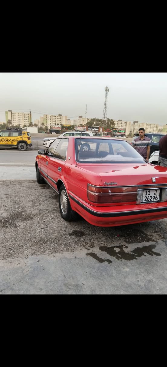 السلام عليكم سوبر90للبيع بغداد انكليزي  ثاني يوم تحويل سيارة معمرة وحلوة الرقم ***********
