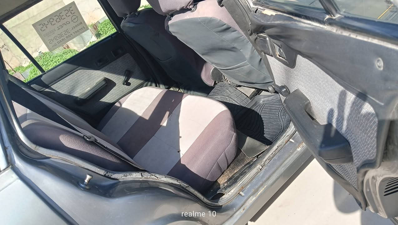 السلام عليكم كاديت صندوك موديل 1991 سنويه جديده لي 2029 رقم نينوى كابون بانزين بيها  الكتروني تخذ صوره محرك 16 نضيف كير نضيف شرط التحويل بتري جديد طخم وره كدام نضيف دوشمه جديده مكان السياره الموصل الجانب الايسر حي التاميم. السعر (22) البيع بل نقد فقط بل نقد فقط لتوصل ***********.  ((السعر)) ((22))
***********
