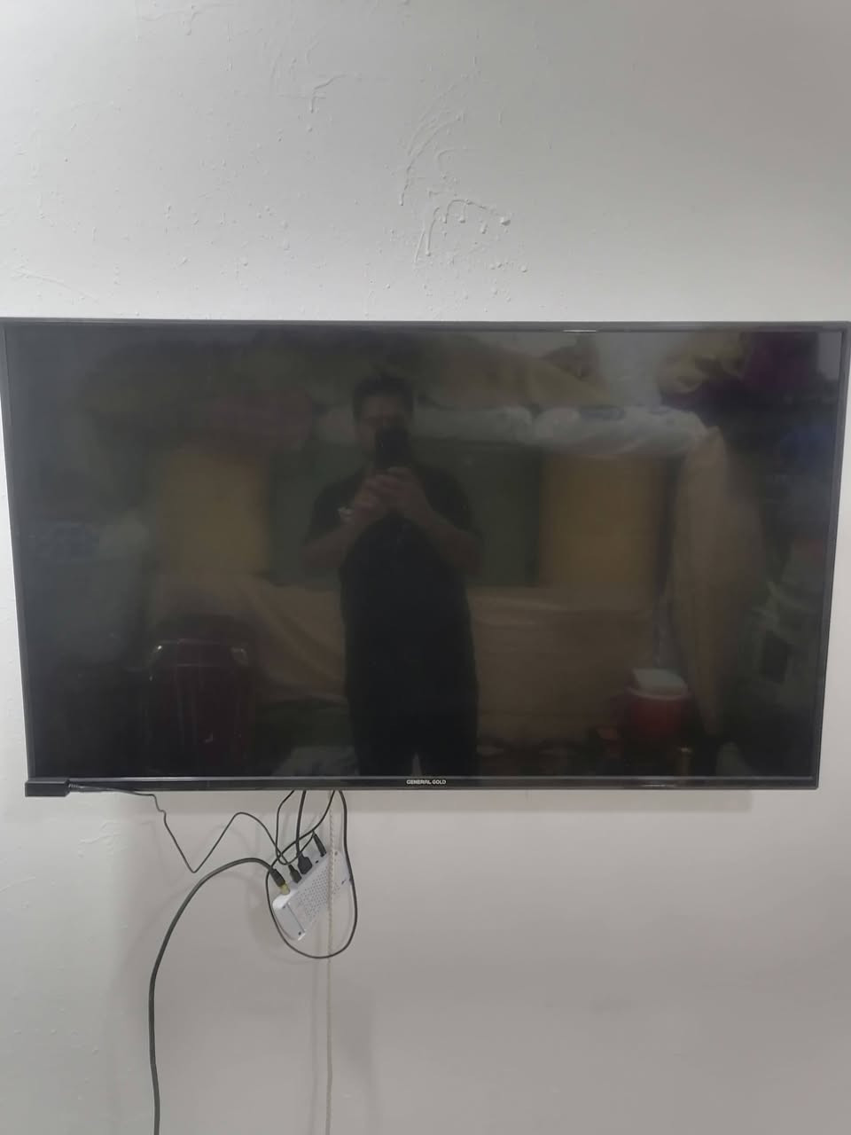 السلام عليكم ورحمة الله وبركاته عندي بلازمه الحجم ٤٣ مع دش مع صحن كامل السعر بلاش فقط 100   ميت الف دينار ٣ قطعه هذا الرقم ***********

