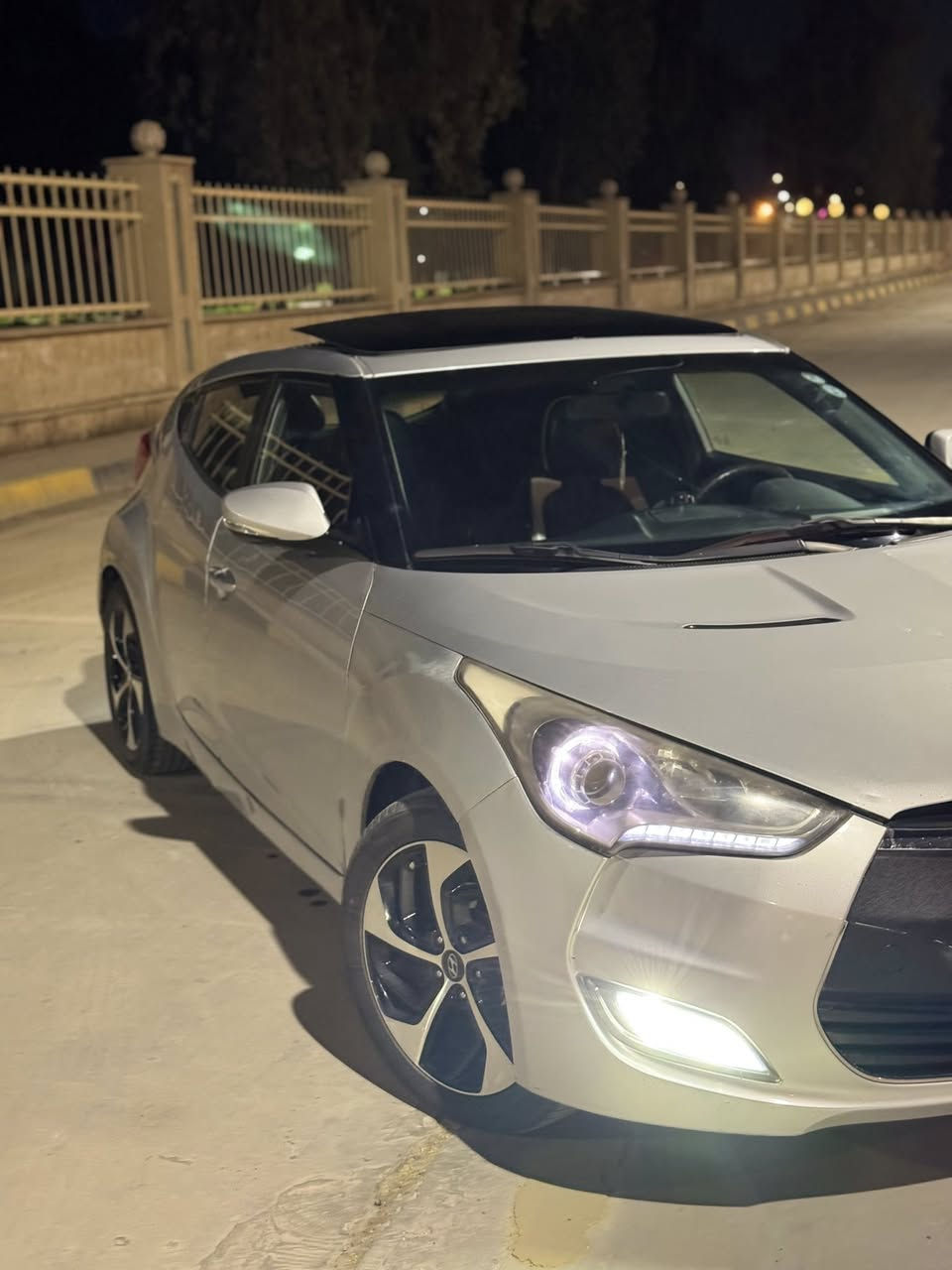 سياره:Veloster
موديل:2012
ماشيه:321الف
موصفات:
بانو راما✅
بصمة ثنين✅
حساسات خلفيه✅
كاميرا خلفيه✅
شاشة كبيرا+لمس✅
تدفأ شغال+تبريد شغال+شاشه✅
بصمة ع بابين✅
بلاجكتور زنون✅
وبعد هواي موصفات
*طخم تايرات جديد
*هزا و فحص جديد ما صارلها عشر أيام 
*تبديل دهن جديد و فلتر اصلي و فلتر شوته وتبريد جديد
*ضررها:
جاملغ اليمين وجاملغ اليسار مبدل و مصبوغ+ملاحضات صغيرا
للاستفسار:
***********+واتساب
***********1+واتساب
