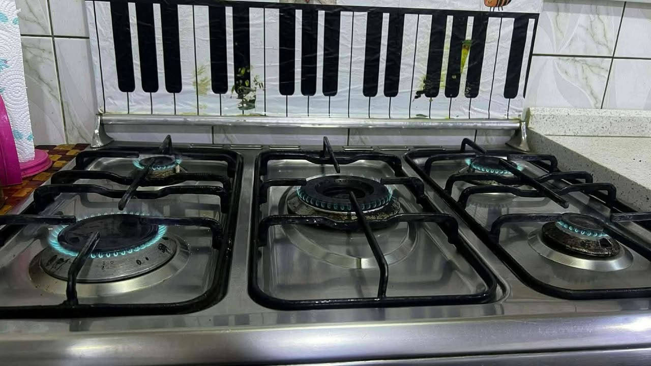 طباخ ايديال مصري 5 مشاعل وفرن نظيف كله شغال للبيع العنوان ديالى بعقوبة التواصل بالخاص 🌹🫒


**إذا كنت صاحب هذا الإعلان وتريد حذفه لأي سبب، رجاءا أرسل رسالة إلى الدعم الفني**