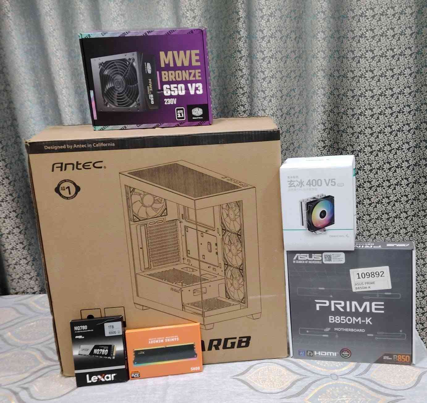 كيس مستعمل قليل جداً السعر 1,625,000
CPU R5 7600
GPU RTX 5060  
RAM 32GB 6000 CL30 DDR5 RGB 
 B850m-k DDR5 ASUS PRIME 
M.2 1T LAXER NM790 GEN 4 
POWER 650W CROSAIR MWE BRONZE V3
Deepcool AG400 V5 ARGB Single
CASE ANTEC CX300 ARGB BLACK 
Windows 11 Pro Original Key


**إذا كنت صاحب هذا الإعلان وتريد حذفه لأي سبب، رجاءا أرسل رسالة إلى الدعم الفني**