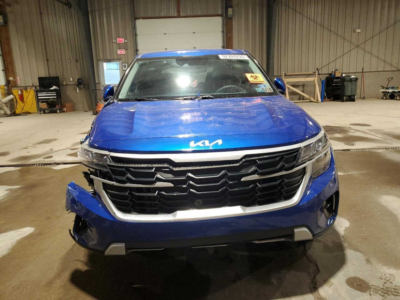 السلام عليكم سلتوز ٢٤ موجوده بلحره  السعر ٩٢ الأتصال على الرقم ***********
