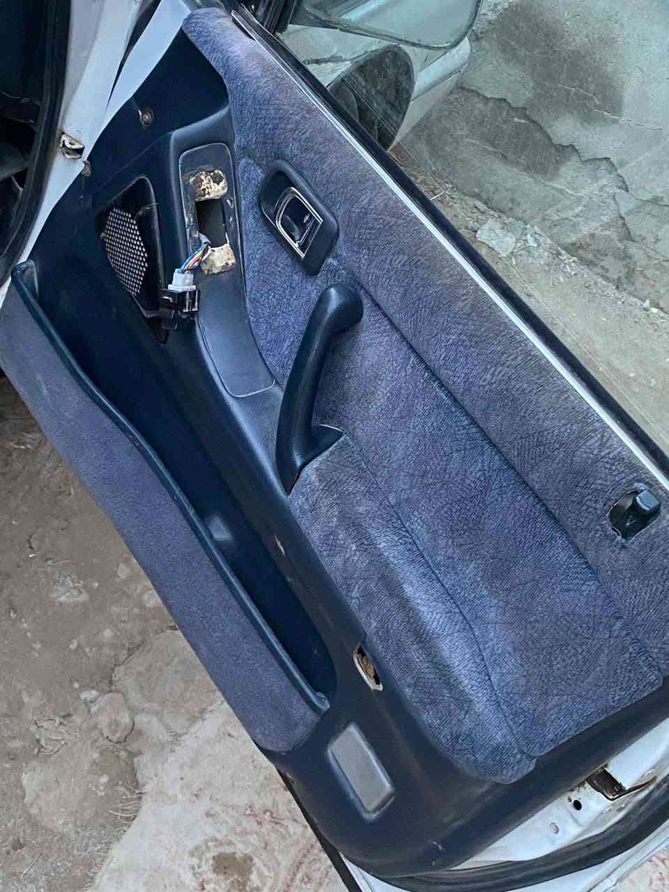 سياره ارنب البيع مكينه وكير نضيفه لا ضربه ولاكصه مصبوغه جمالي المكان البصره قضاء المدينه الرقم *********** السعر 50 بيه مجال
