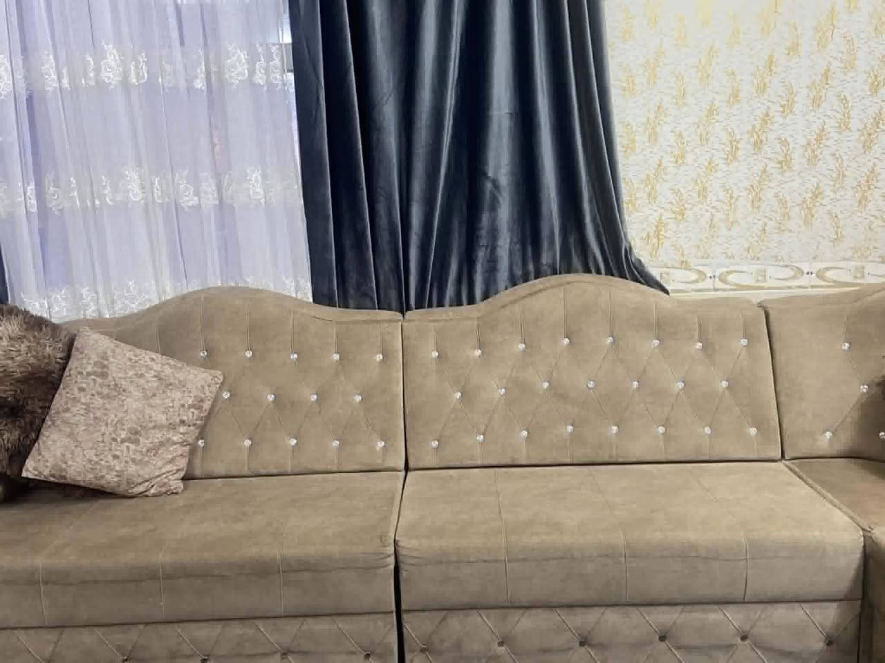 السلام عليكم هذا الديوان للبيع ٢٥٠مكاني قربو


**إذا كنت صاحب هذا الإعلان وتريد حذفه لأي سبب، رجاءا أرسل رسالة إلى الدعم الفني**