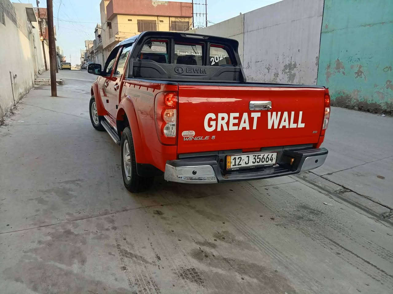السلام عليكم 
بيكم كريت ويل 
موديل 2023
كير ومحرك شرط 
كاربون بانزين بيها 
مواصفات فول
كشنات جلد دخل اسود جديد
اربعه دسك 
تحكمات جهتين 
حساسات كامره 
تبريد ثلج تدفئة نار
صبغ بوند وجاملق بدون دواخل 
الاستفسار 
***********
***********
العنوان الموصل الجانب الايمن

