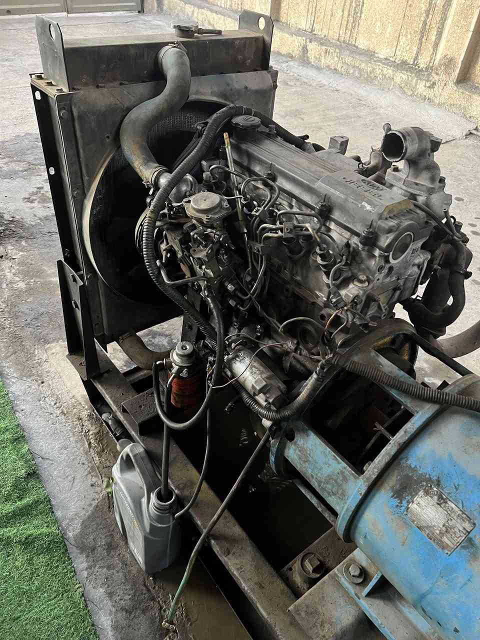 سلام عليكم
مولد للبيع كيا ٢٤٠٠ 
مكينة مجفتة بعدها عالسگ
راس التوليد انكليزي ٢٠ كيفي ٣ فيز
يعني ٨٠ أمبير تنطيك 
وياها سلف وباتري
مكانها بغداد الدورة
للاستفسار / ***********
