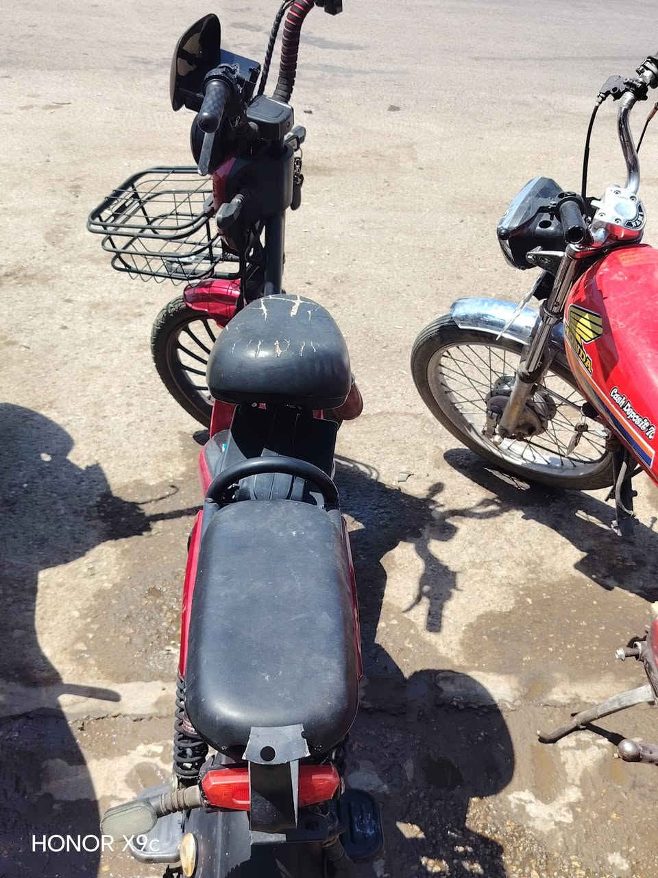 سلام عليكم باسكل شحن للبيع نضيف تصال عل رقم فقط ***********
