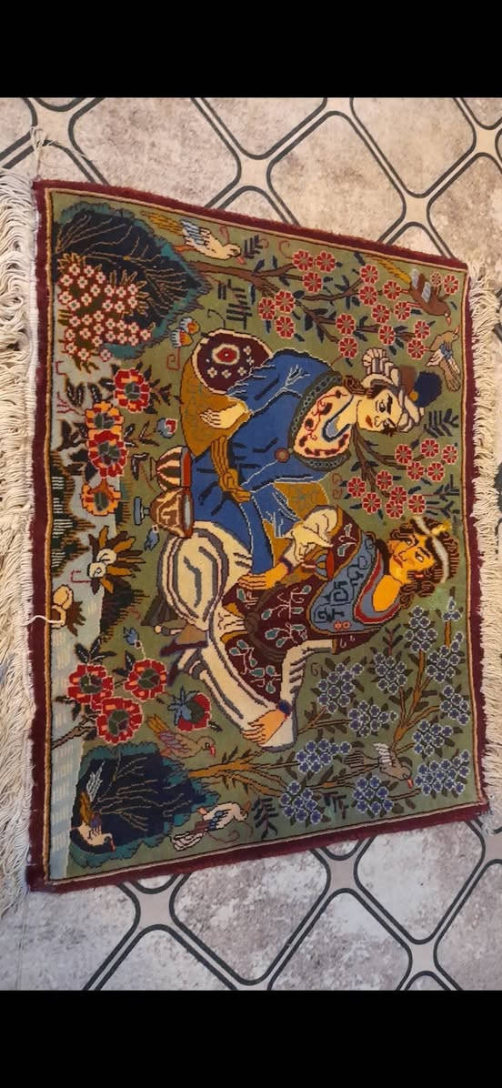 اصفهاني السجاد الايراني المصور ( عمر _ الخيام  ) يعد عالميا من الاعمال اليدوية المفقودة والمطلوبة عند الكثير من متذوقي الفن اليدوي القديم والراقي  ، الابعاد 72 × 102 سم  ،،،
***********     واتساب &  فايبر
اصفهاني السجاد الايراني المصور ( عمر _ الخيام  ) يعد عالميا من الاعمال اليدوية المفقودة والمطلوبة عند الكثير من متذوقي الفن اليدوي القديم والراقي  ، الابعاد 72 × 102 سم  ،،،
