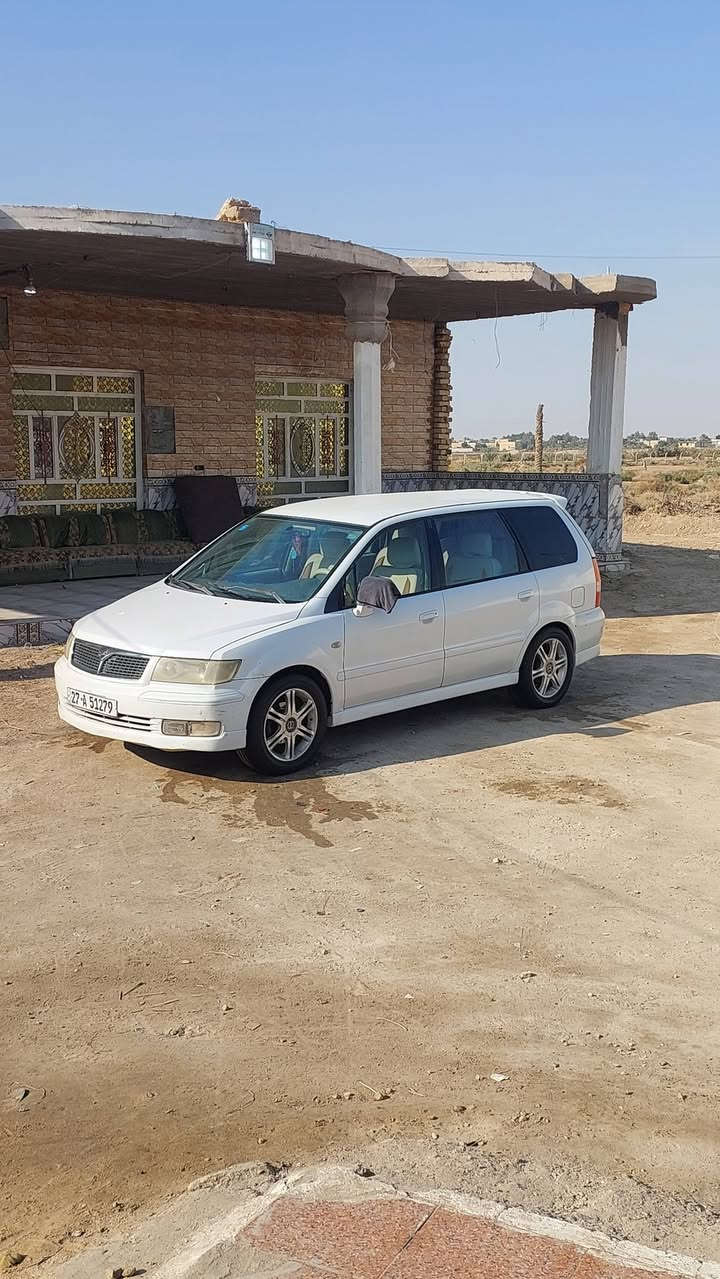 سلام عليكم اخوان سياره مستبوشي شارلوت سياره حلوه مرتبه
محرك كامري ابو الجف✅
سبعه راكب7 
السعر 85/💯


**إذا كنت صاحب هذا الإعلان وتريد حذفه لأي سبب، رجاءا أرسل رسالة إلى الدعم الفني**