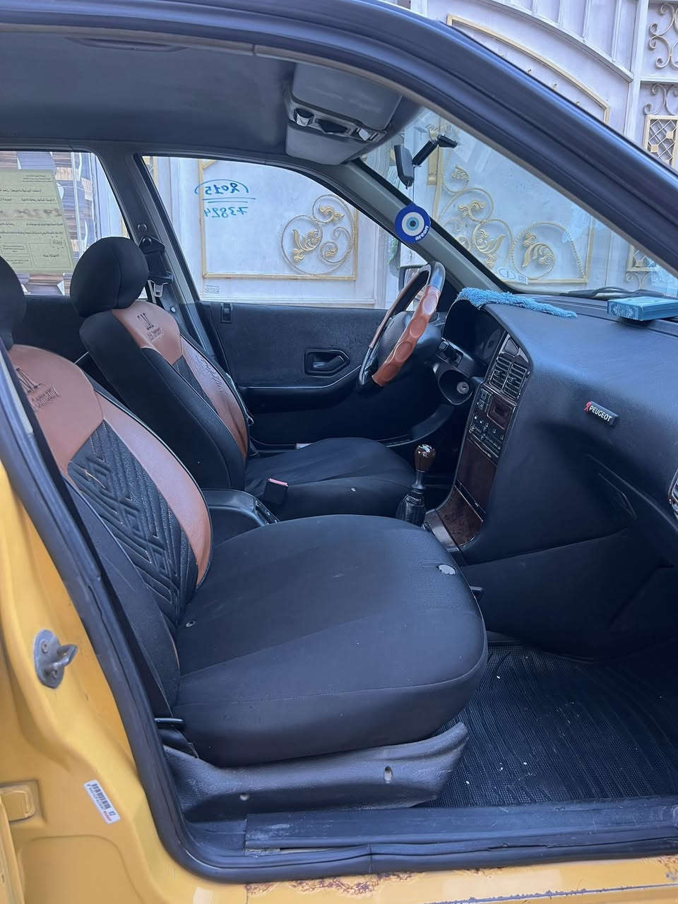 سلام عليكم بيجو بارص موديل 2015 كير ومكينه جدد تبريد شغال مابيه لاضربه ولا صبغ سياره ناعمه وخير من الله مال جناي رايدها 44 وبيه مجال مكاني بغداد المشتل ***********
