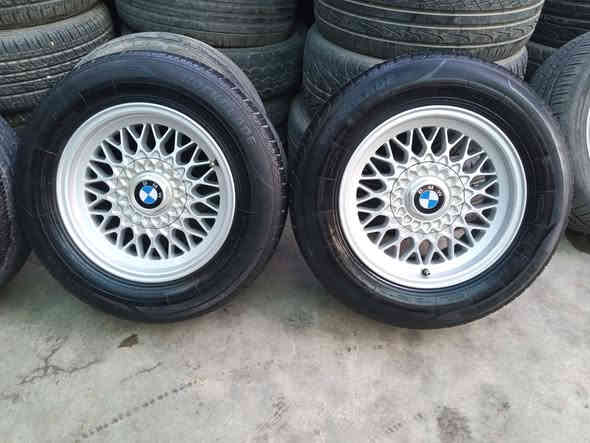 تاقم تایە ویلی حەسیر برای لۆکە ویلەکانی 
تایەکانی قیاسی 225 60 15 یە و جوانن
بۆ گۆرینەوە لە سلێمانیم 
***********
***********
