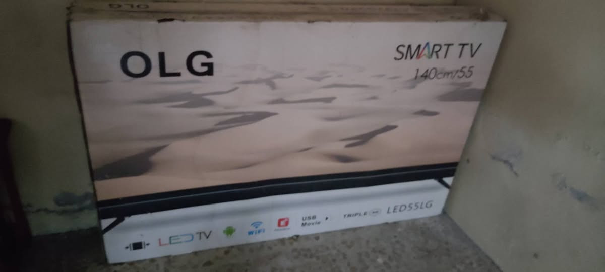 السلام عليكم شاشه حجم 55 نوع OLG فول نت شغاله السعر 200 الف قفل الاتصال على الرقم ***********
