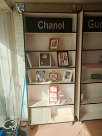 فاترينات عدد 2 تسكام قياس مترين وعشرين ×متر مكان بغداد متوفر توصيل الس...