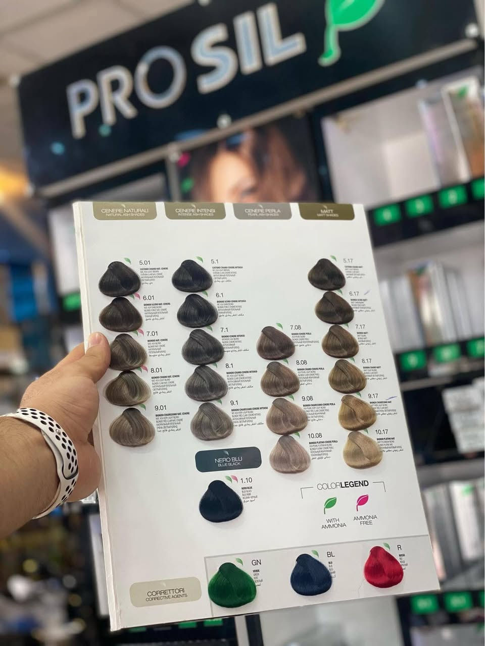 ‏PROSIL صبغة شعر احترافية  إيطاليه 72 لون متوفر

المميزات:
 ألوان ثابتة وقوية التغطية
 تغطي الشيب بنسبة عالية
 تركيبة لطيفة على الشعر
 تعطي لمعان ونعومة بعد الصبغ
مناسبة للاستخدام المهني في صالونات الحلاقة والتجميل


**إذا كنت صاحب هذا الإعلان وتريد حذفه لأي سبب، رجاءا أرسل رسالة إلى الدعم الفني**