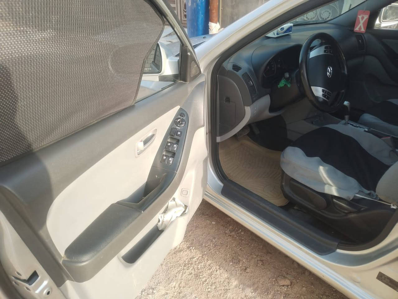 سياره النتره ادوات كصه جنطه سياره كارتون جديده من كلشي موديل 2010 متومه اربيل ارقام وسنويه نكليزي السعر 43وبيهه مجال حك الجيه مكانهه ناصريه مركز ‏‪***********‬‏
