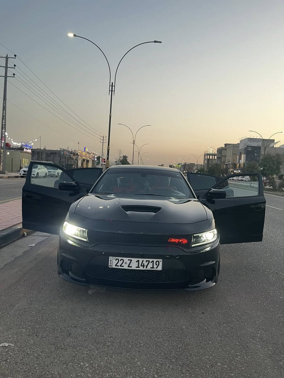 السلام عليكم 
دوج چارجر 2023
المحرك 5700  RT
ماشيه 72ميل 
ضرر المركبه جاملغ +بنيد
صور الحادث مرفقه 
مواصفات الجارجر المعروفه 
السياره عليها تعديل ونصبه 
السعر 227$ 
مكان السياره نجف الاشرف 

للستفسار
***********

