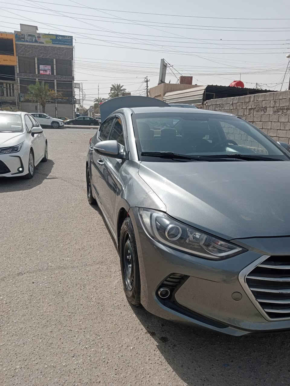 سلام عليكم اخواني الاعزاز للبيع موديل ١٧ سيارة بصمة تشغيل وبصمة ابواب تدفئة كشنات مري شفط منظومة كاملة تبريد جديده باتري جديد صدر جديد سيارة بسمي محرك جي دي اي حادث جاملغ وبنيد السعر ١١٥ مكان سيارة بغدادام الكبر وغزلان محرك كير خير من الله شاشة أعطال إتصال ***********
