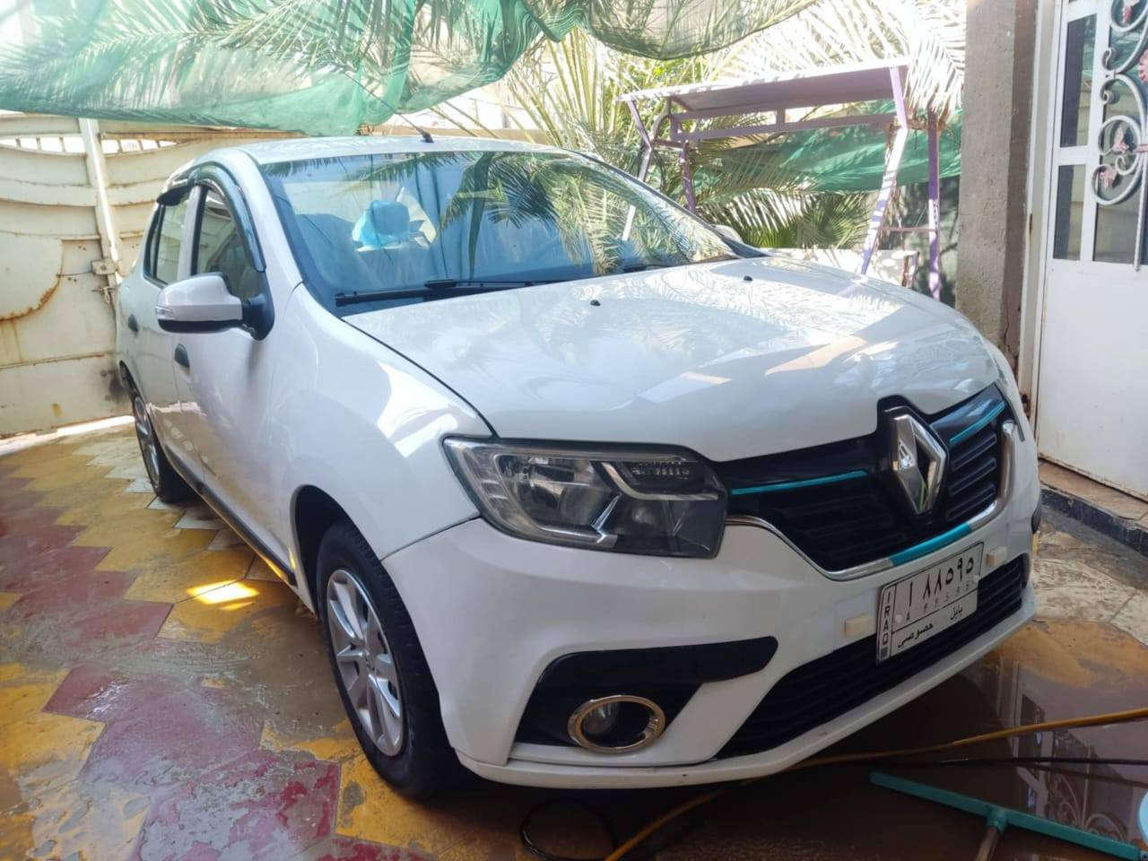 السلام عليكم رينو سمبل موديل ١٩ السيارة هذا الموجود الك يمي بس مداور باسمي وسونارهة موجود السيارة جاهزه من كلشي حدايديه وتدفىه وتبريد وتايرات ومكينه وكير وشاشه كامرة ع اخر حبايه كبل للشارع سعر ٥٨ وبيهة مجال مكان السيارة الديوانيه طريق السنيه السياحي ***********
